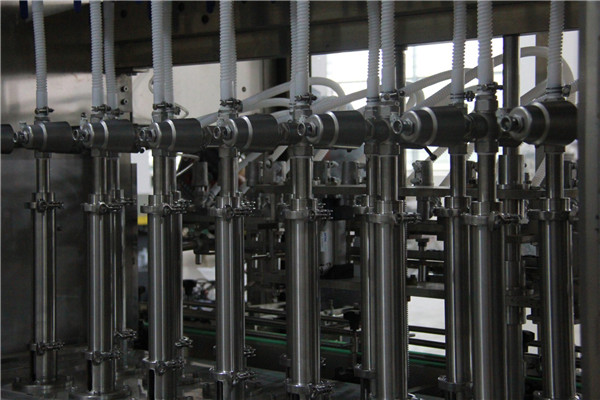 Nagy kapacitású capsicum szósz lineáris folyadék töltő gép